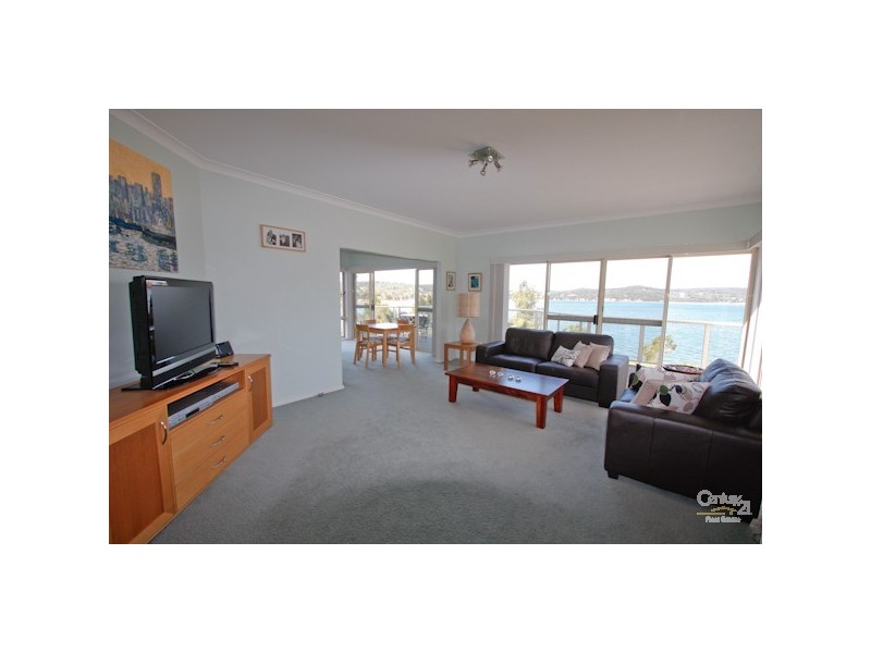364 The Esplanade, Speers Point NSW 2284