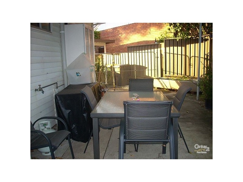 1/17 Kanundra Street, Belmont North NSW 2280