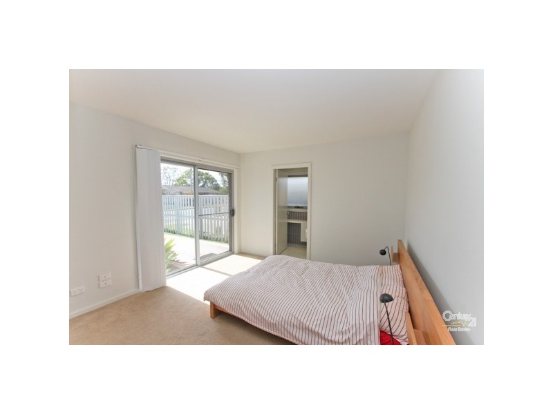 2B Lake Street, Warners Bay NSW 2282