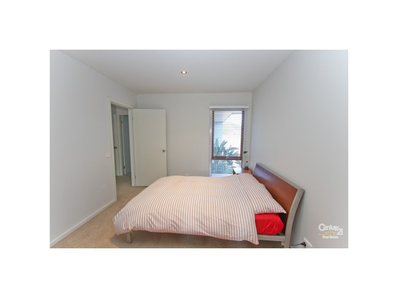 2B Lake Street, Warners Bay NSW 2282