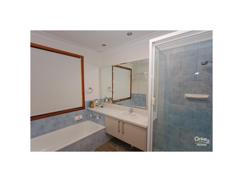 15 Huntington Close, Eleebana NSW 2282