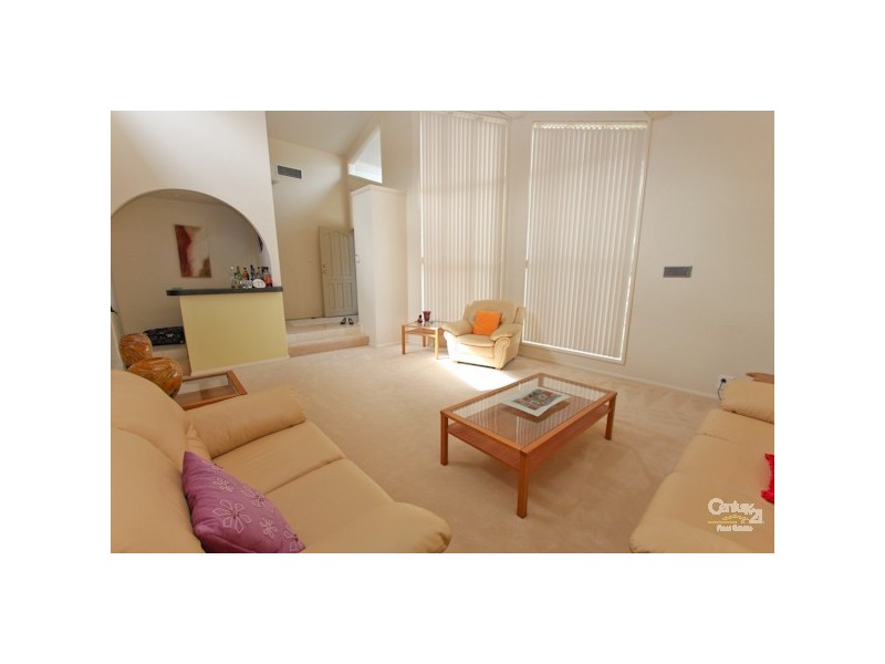 27 Parklea Avenue, Croudace Bay NSW 2280