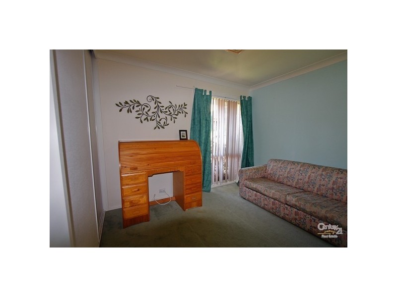 16 Elizabeth Street, Eleebana NSW 2282