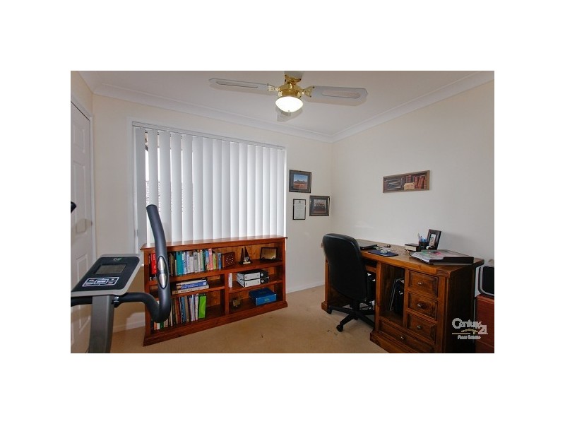 16 Lindale Way, Lakelands NSW 2282