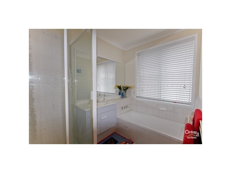 16 Lindale Way, Lakelands NSW 2282