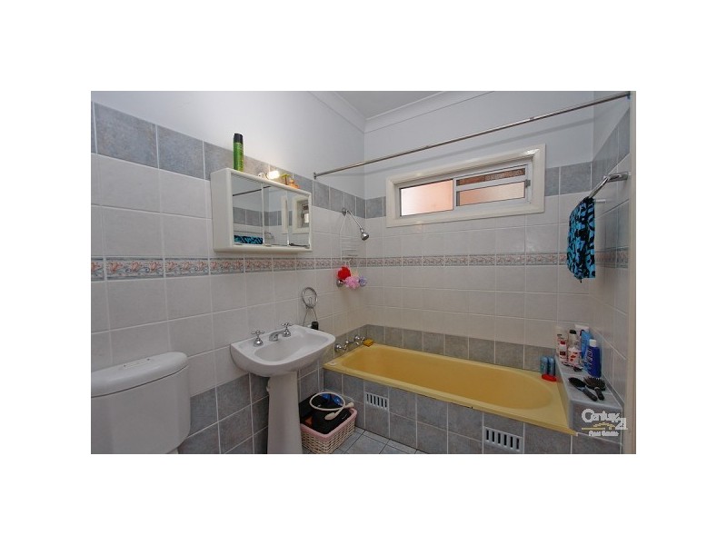 7 Croft Road, Eleebana NSW 2282