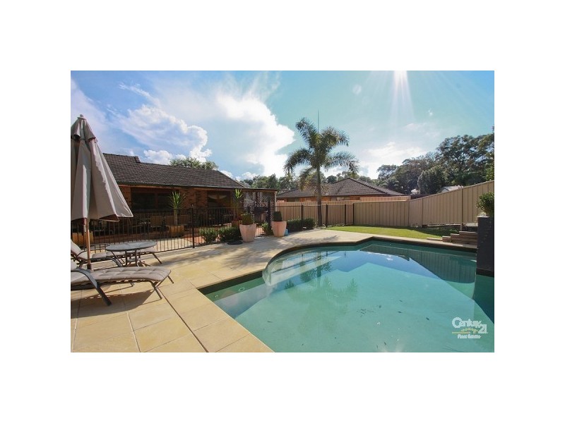 13 Yerambla Close, Eleebana NSW 2282