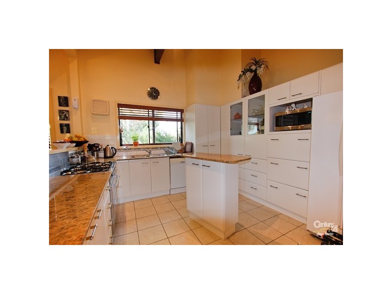 16 Andrew Road, Valentine NSW 2280