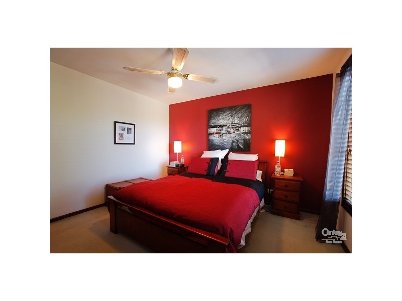 16 Andrew Road, Valentine NSW 2280