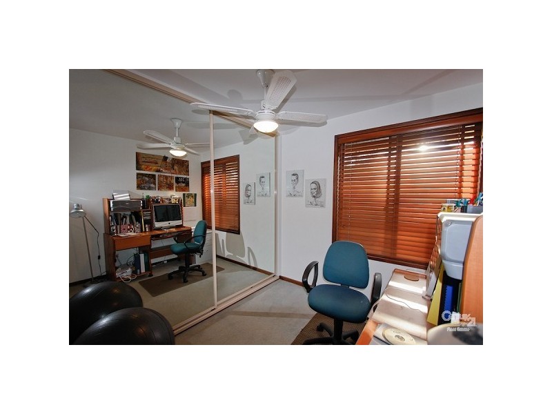 16 Andrew Road, Valentine NSW 2280