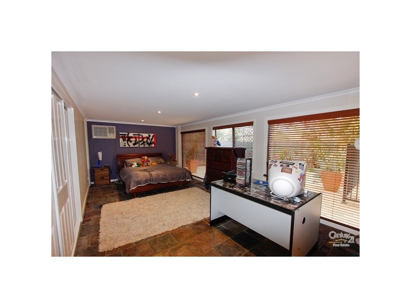 16 Andrew Road, Valentine NSW 2280