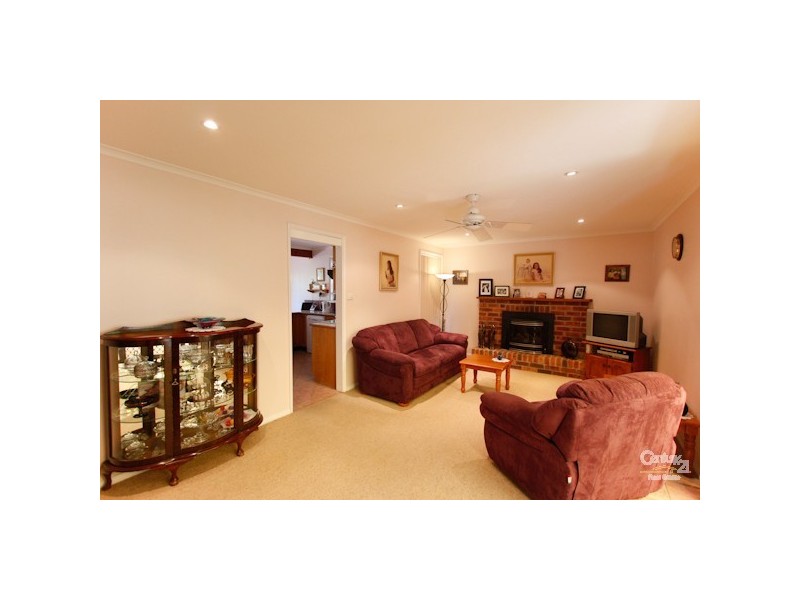 44 Lindeman Close, Eleebana NSW 2282