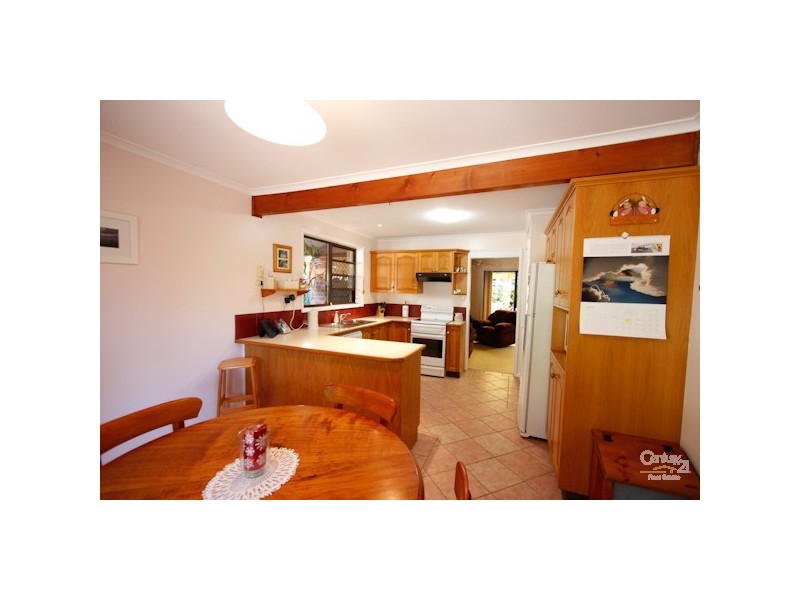 44 Lindeman Close, Eleebana NSW 2282