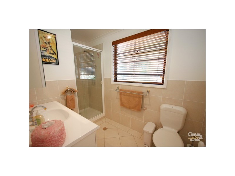 44 Lindeman Close, Eleebana NSW 2282