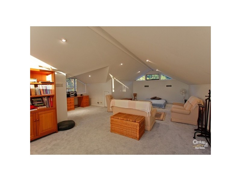 26 Bareki Road, Eleebana NSW 2282