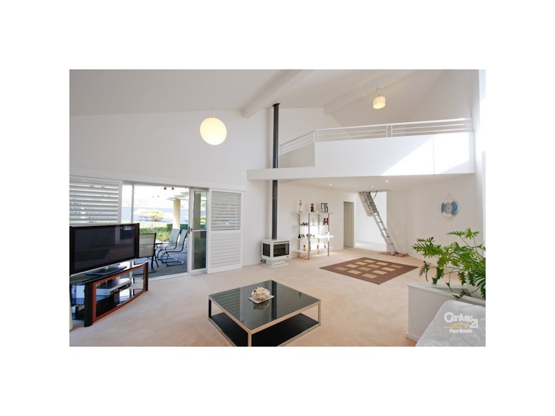 31 Ulverston Way, Lakelands NSW 2282