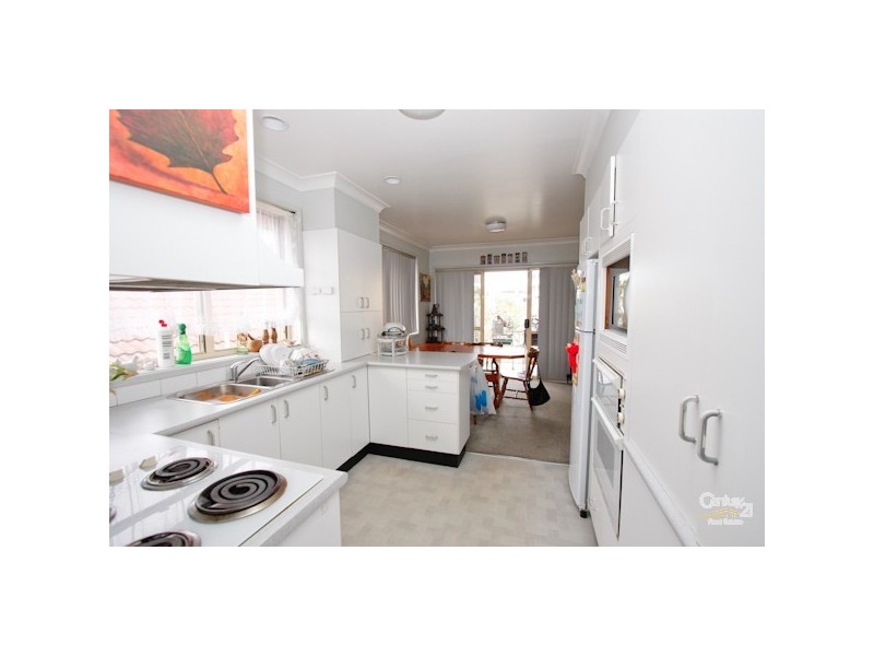 2 Sharp Street, Belmont NSW 2280