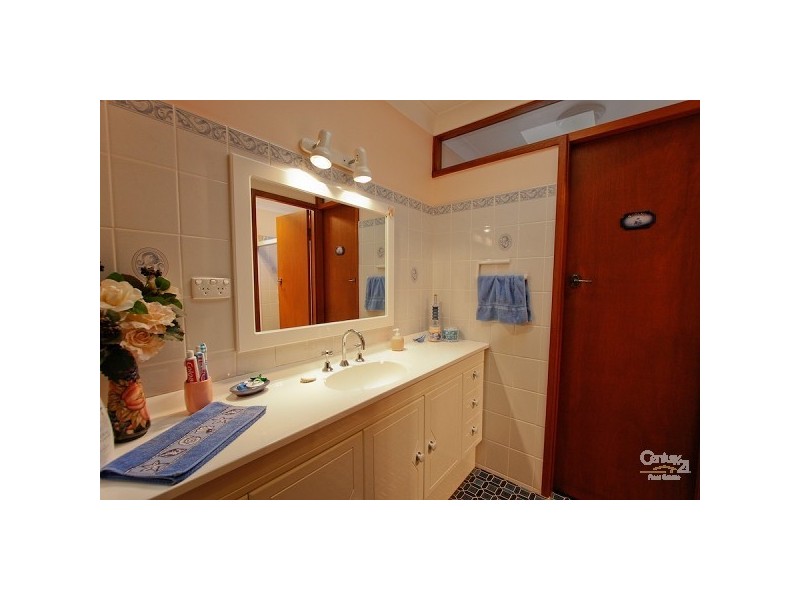 23 Chartley Street, Warners Bay NSW 2282