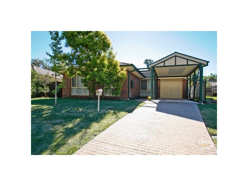 10 Stenhouse Drive, Eleebana NSW 2282