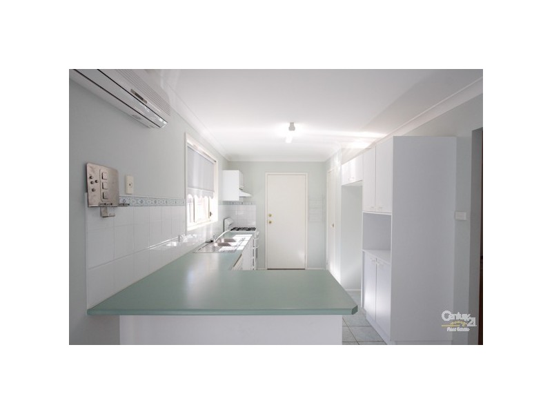 10 Stenhouse Drive, Eleebana NSW 2282