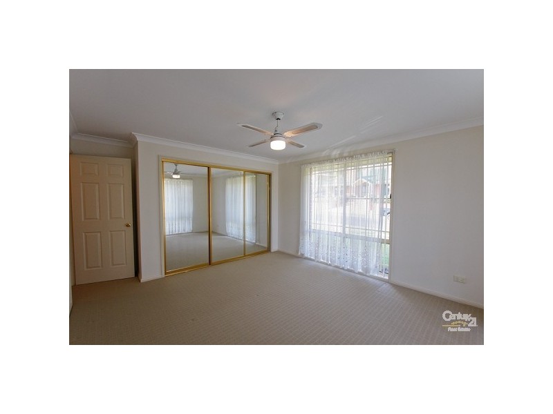 2/9 Buckingham Street, Valentine NSW 2280