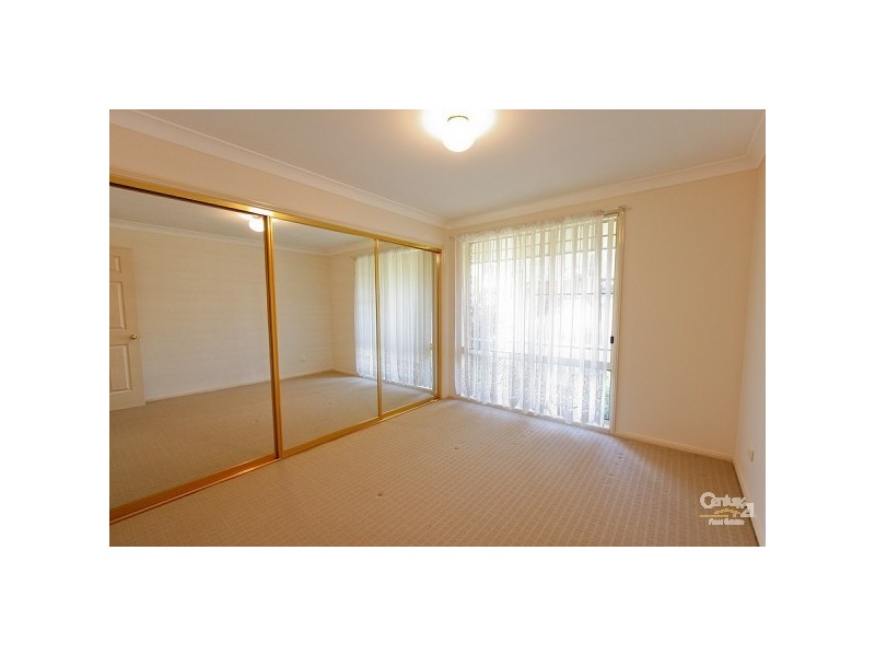 2/9 Buckingham Street, Valentine NSW 2280