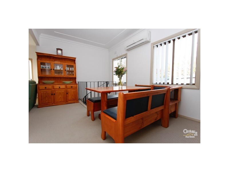 106 Old Belmont Road, Belmont North NSW 2280