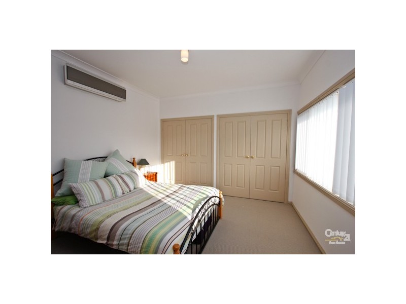 106 Old Belmont Road, Belmont North NSW 2280