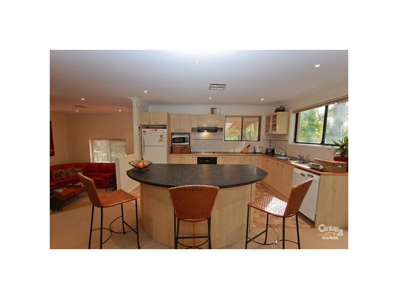 4 Roma Road, Valentine NSW 2280