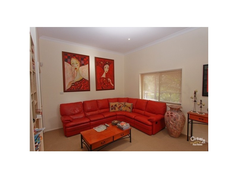 4 Roma Road, Valentine NSW 2280