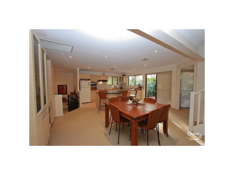 4 Roma Road, Valentine NSW 2280
