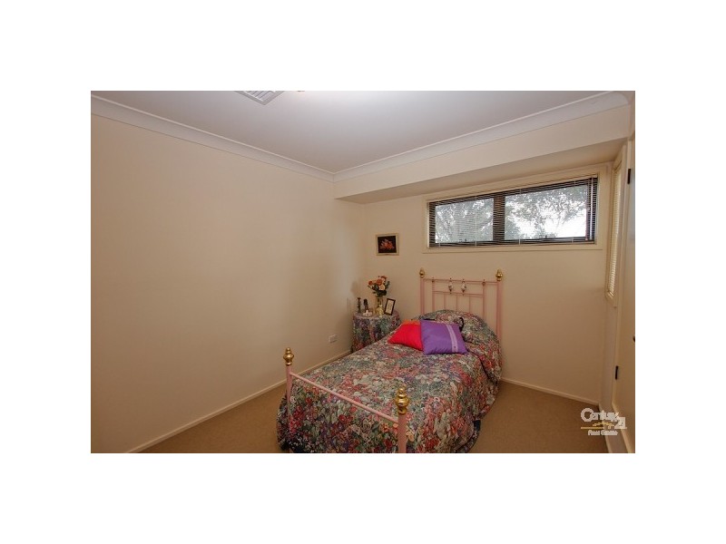 4 Roma Road, Valentine NSW 2280
