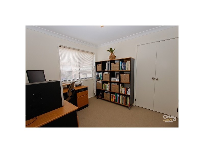 4 Roma Road, Valentine NSW 2280