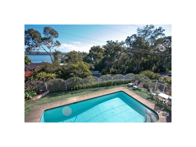 1 Croft Road, Eleebana NSW 2282