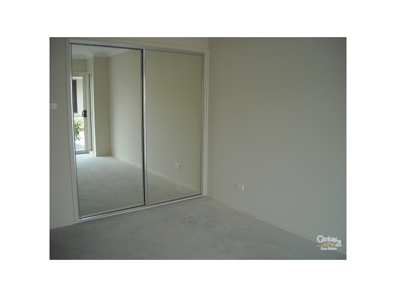 2/30 Helen Street, Mount Hutton NSW 2290