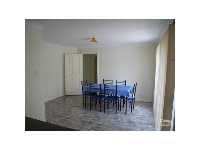 17 Calancra Avenue, Cameron Park NSW 2285