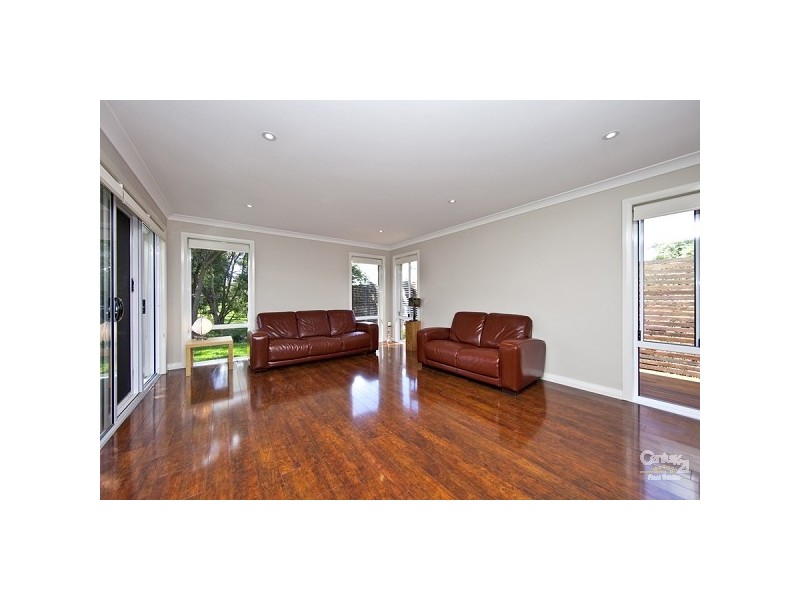 3 Lurnea Crescent, Valentine NSW 2280