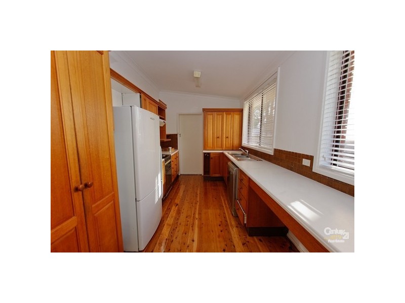 15 Werona Crescent, Valentine NSW 2280