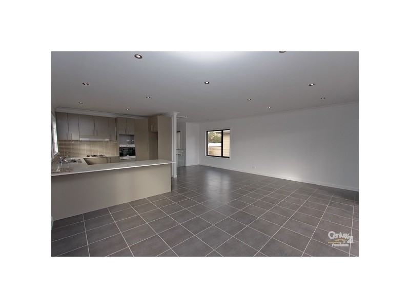 1/43 Jones Avenue, Warners Bay NSW 2282