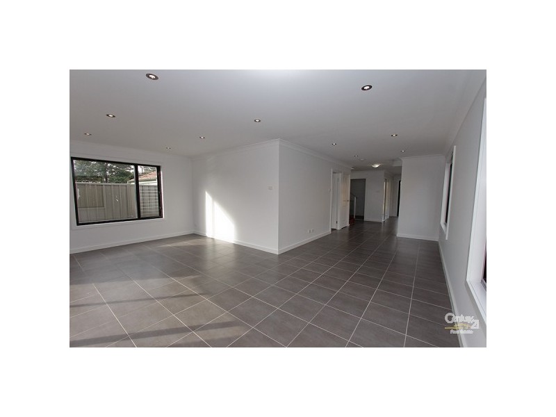 1/43 Jones Avenue, Warners Bay NSW 2282