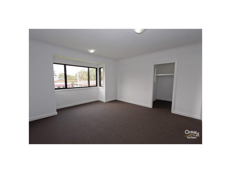 1/43 Jones Avenue, Warners Bay NSW 2282