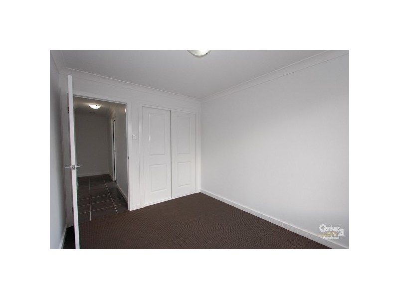 2/43 Jones Avenue, Warners Bay NSW 2282