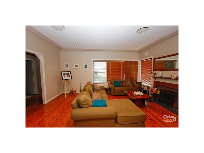 75 Bayview Street, Warners Bay NSW 2282