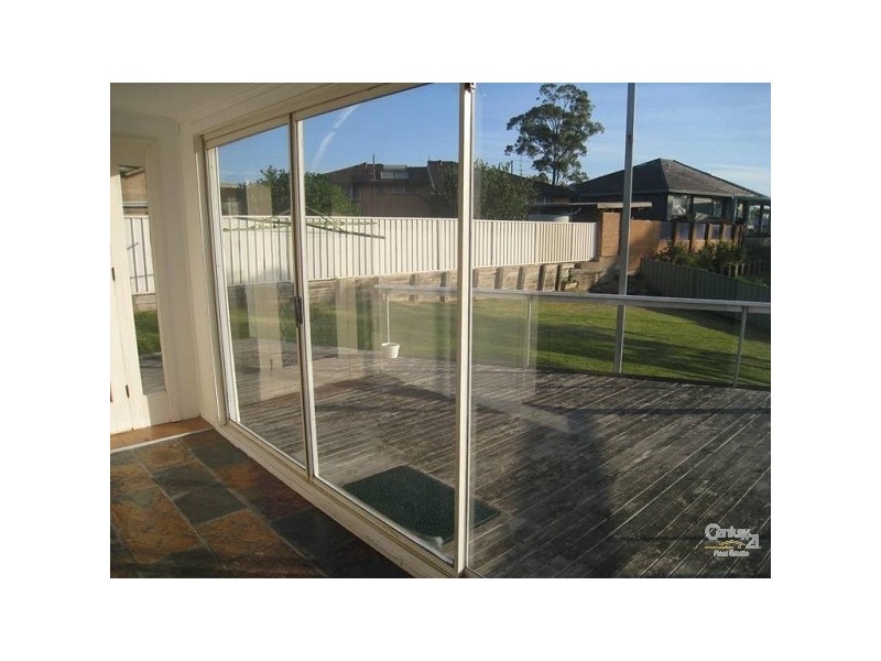 70 Thompson Road, Speers Point NSW 2284