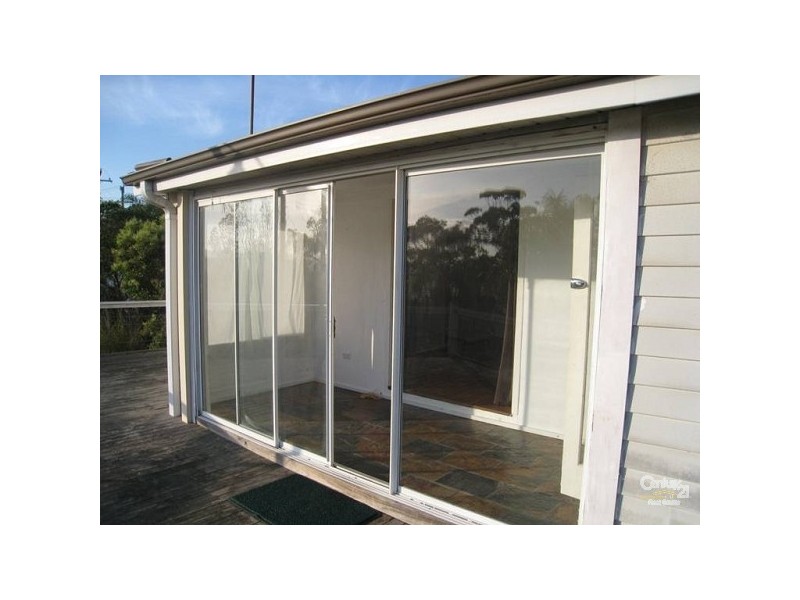 70 Thompson Road, Speers Point NSW 2284