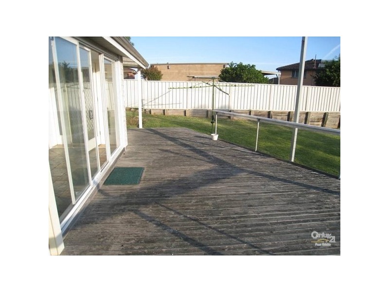 70 Thompson Road, Speers Point NSW 2284