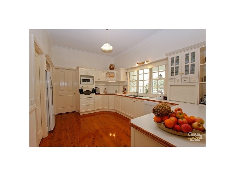 20 Wollundry Close, Eleebana NSW 2282
