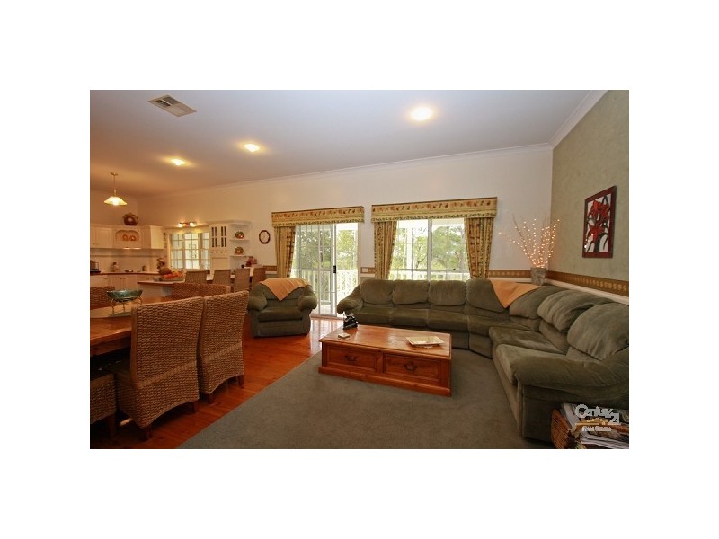 20 Wollundry Close, Eleebana NSW 2282