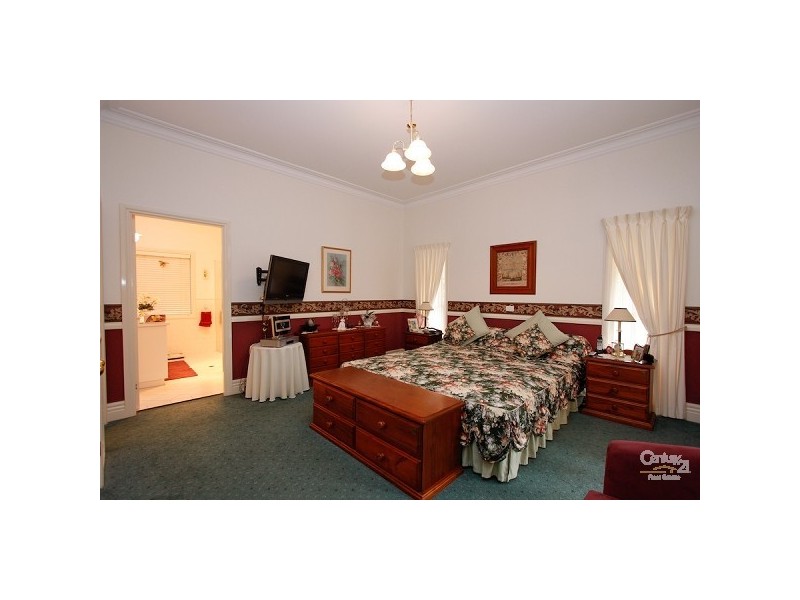 20 Wollundry Close, Eleebana NSW 2282