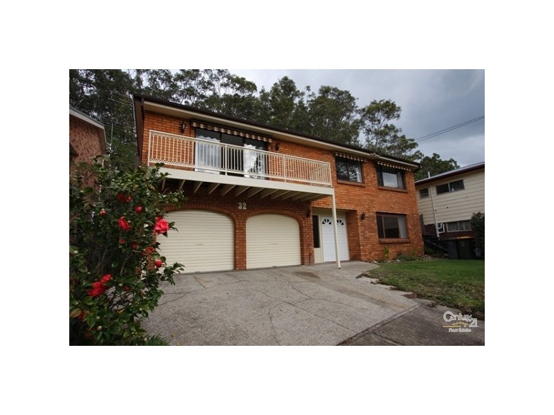 32 Christopher Avenue, Valentine NSW 2280